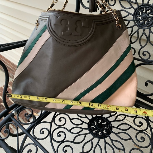 ♦️AUTHENTIC TORY BURCH GREEN AND WHITE STRIPED SHOULDER BAG - Picture 6 of 8